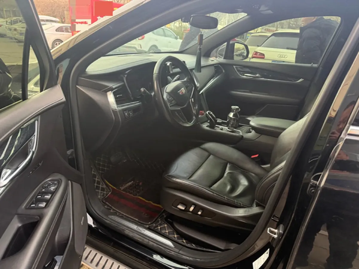 2020 Cadillac XT5 2.0T 241HP L4 9AT,autocango,china used car exporter,china ev exporter,chinese used car exporter,chinese used ev exporter