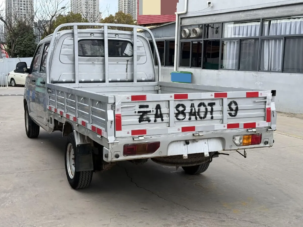 2021 WuLing RongGuang New Truck 1.8L 125HP L4 5MT,autocango,china used car exporter,china ev exporter,chinese used car exporter,chinese used ev exporter