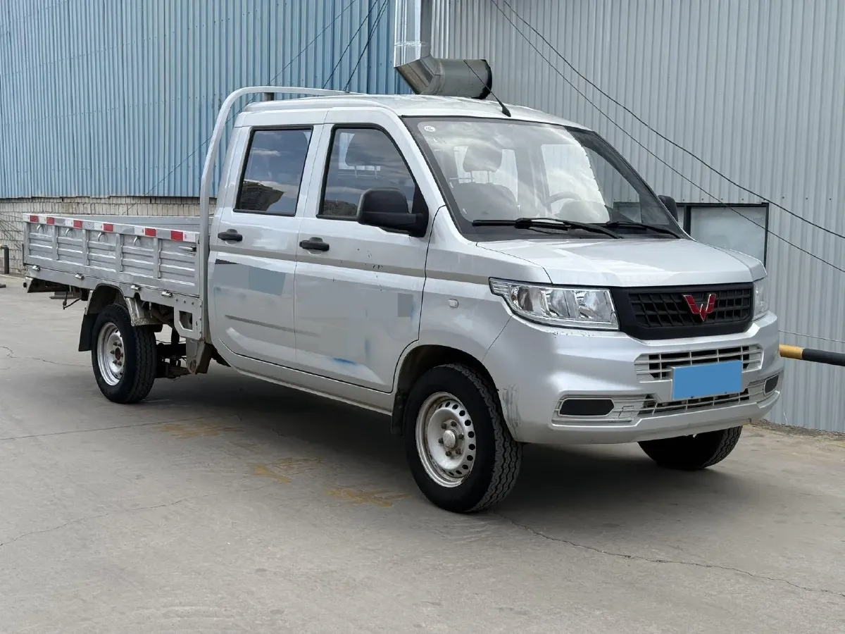 2021 WuLing RongGuang New Truck 1.8L 125HP L4 5MT,autocango,china used car exporter,china ev exporter,chinese used car exporter,chinese used ev exporter