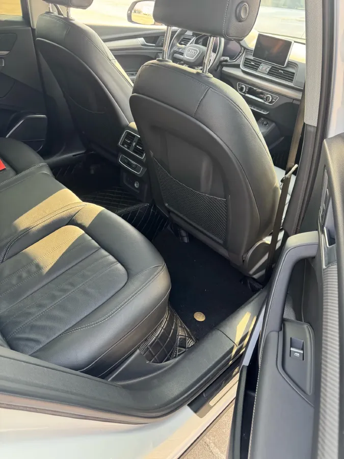 2020 Audi Q5L 2.0T 252HP L4 7DCT,autocango,china used car exporter,china ev exporter,chinese used car exporter,chinese used ev exporter