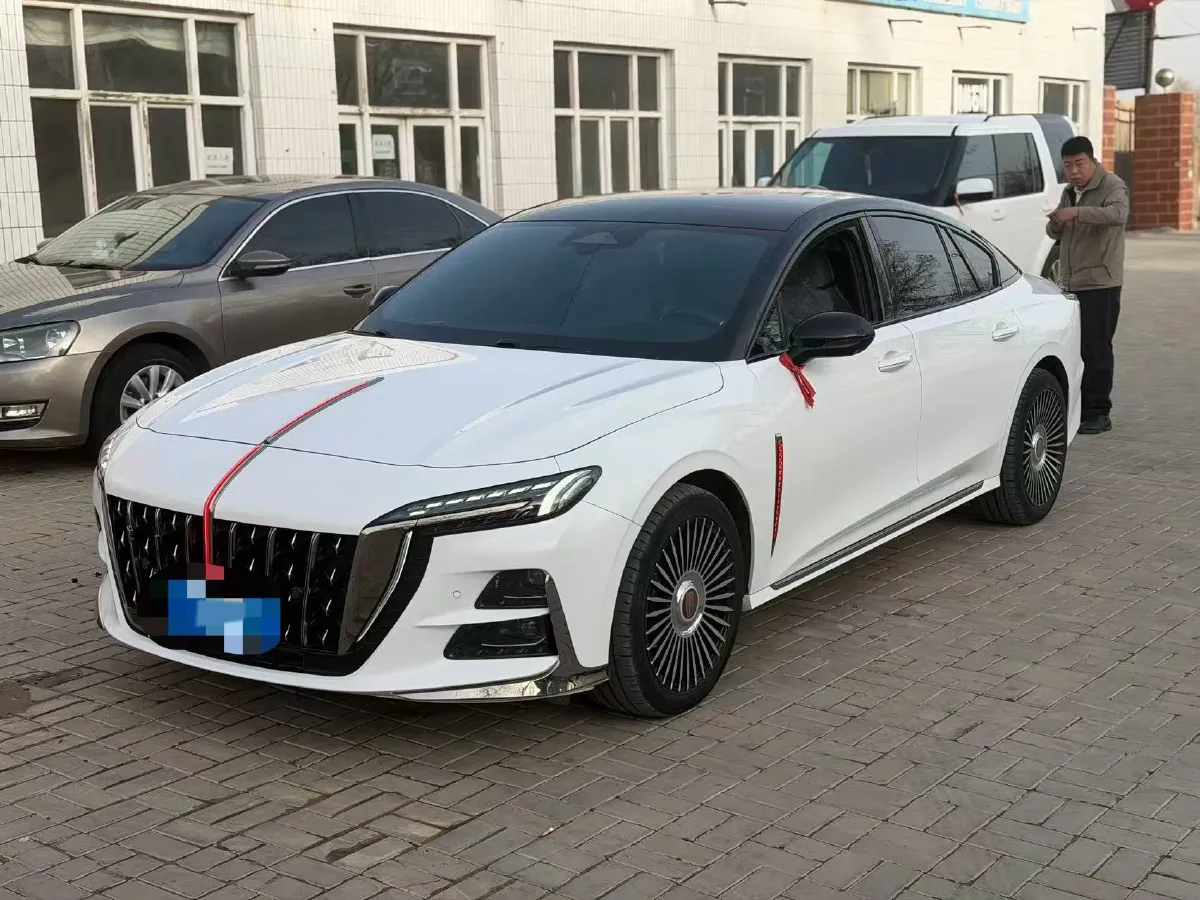 2023 HongQi H6 2.0T 252HP L4 8AT,autocango,china used car exporter,china ev exporter,chinese used car exporter,chinese used ev exporter
