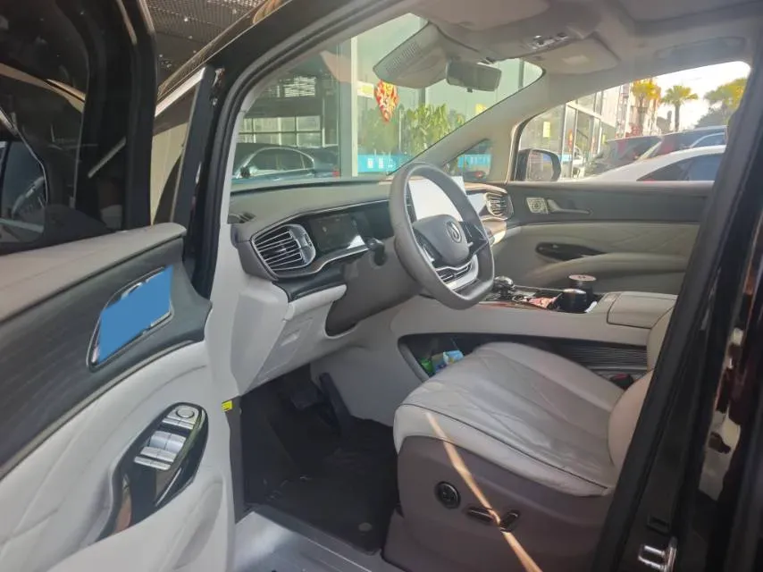 2022 Mercedes-Benz GLC Class 2.0T 197HP L4 9AT,autocango,china used car exporter,china ev exporter,chinese used car exporter,chinese used ev exporter