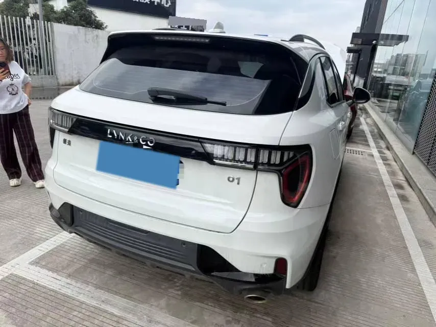 2021 LYNK&CO 01 2.0T 218HP L4 8AT,autocango,china used car exporter,china ev exporter,chinese used car exporter,chinese used ev exporter