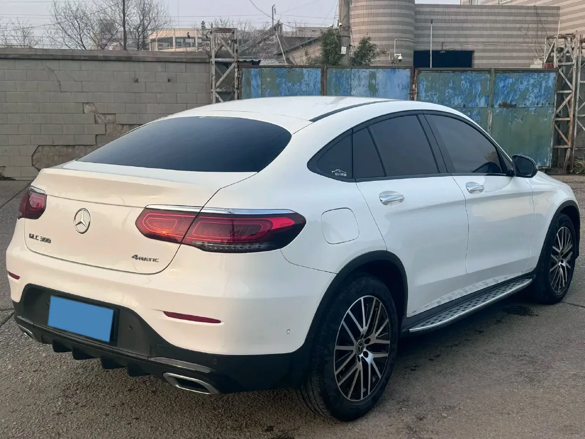 2021 Mercedes-Benz GLC Coupe 2.0T 258HP L4 9AT,autocango,china used car exporter,china ev exporter,chinese used car exporter,chinese used ev exporter