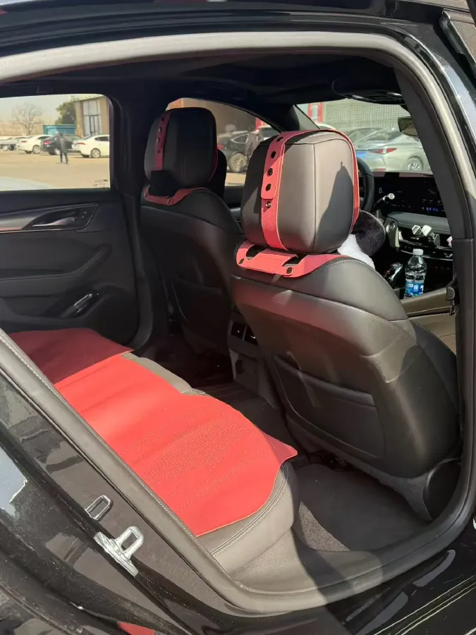 2025 Cadillac CT5 2.0T 237HP L4 10AT,autocango,china used car exporter,china ev exporter,chinese used car exporter,chinese used ev exporter