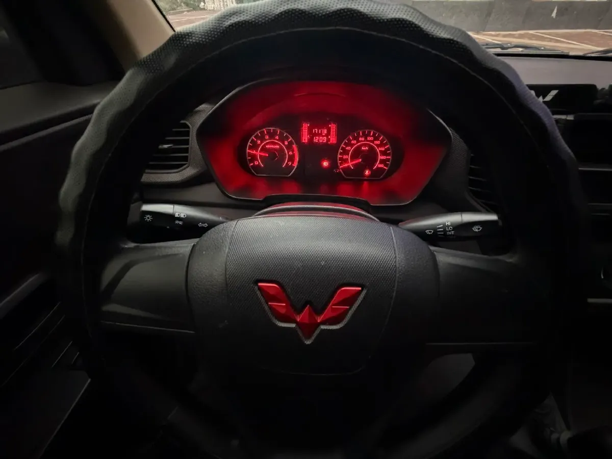 2022 JinBei Little Sea Lion X30 1.5L 102HP L4 5MT,autocango,china used car exporter,china ev exporter,chinese used car exporter,chinese used ev exporter