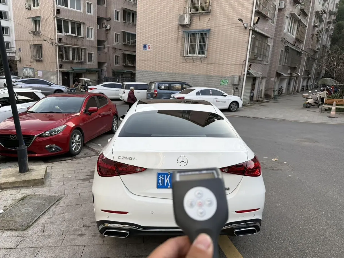 2025 Mercedes-Benz C Class 1.5T 204HP L4 9AT,autocango,china used car exporter,china ev exporter,chinese used car exporter,chinese used ev exporter