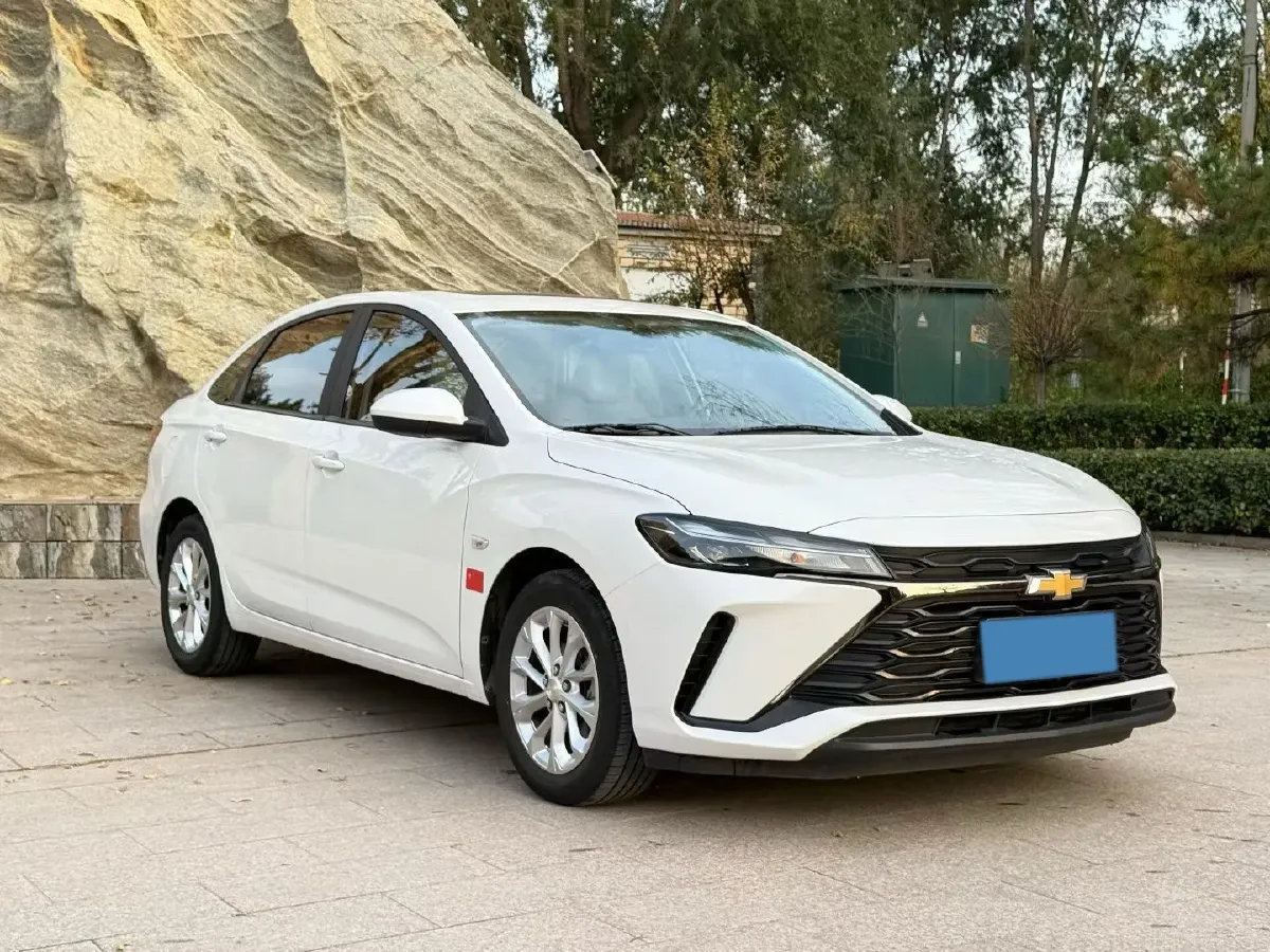 2024 Chevrolet Monza 1.5L 113HP L4 6DCT,autocango,china used car exporter,china ev exporter,chinese used car exporter,chinese used ev exporter