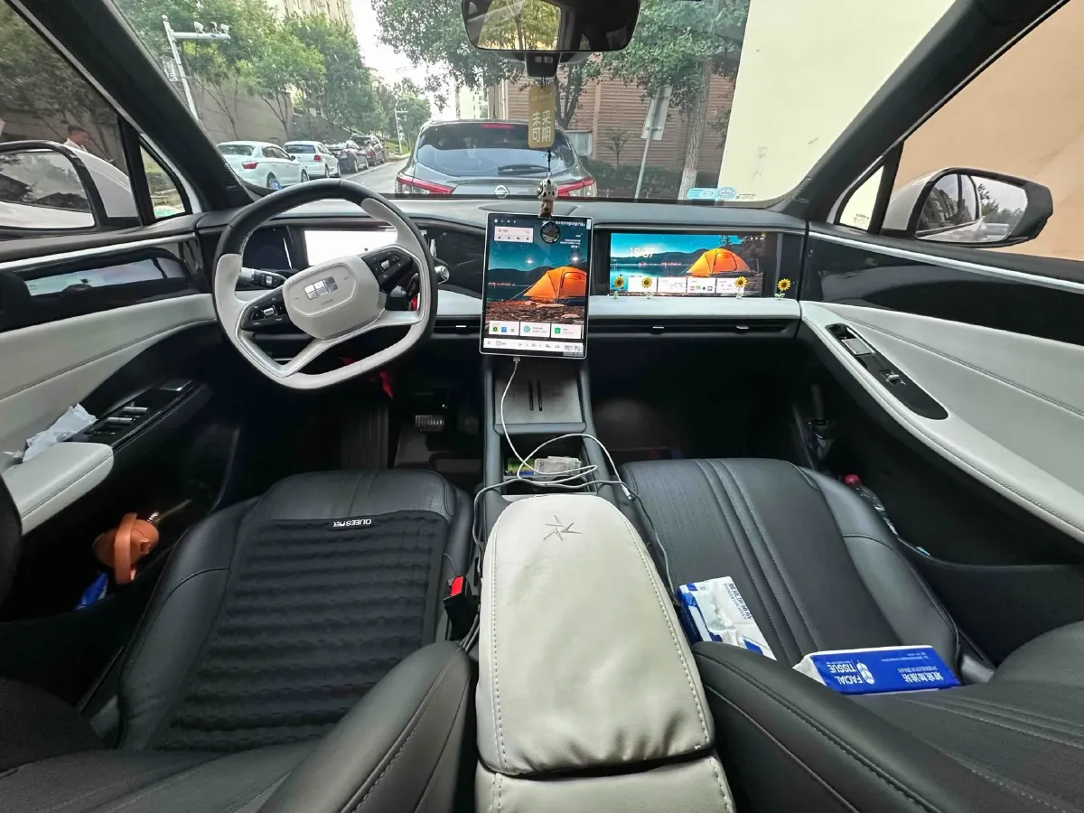 2023 Geely Galaxy L7 1.5T 163HP L4 3DHT PHEV 18.7KWH,autocango,china used car exporter,china ev exporter,chinese used car exporter,chinese used ev exporter