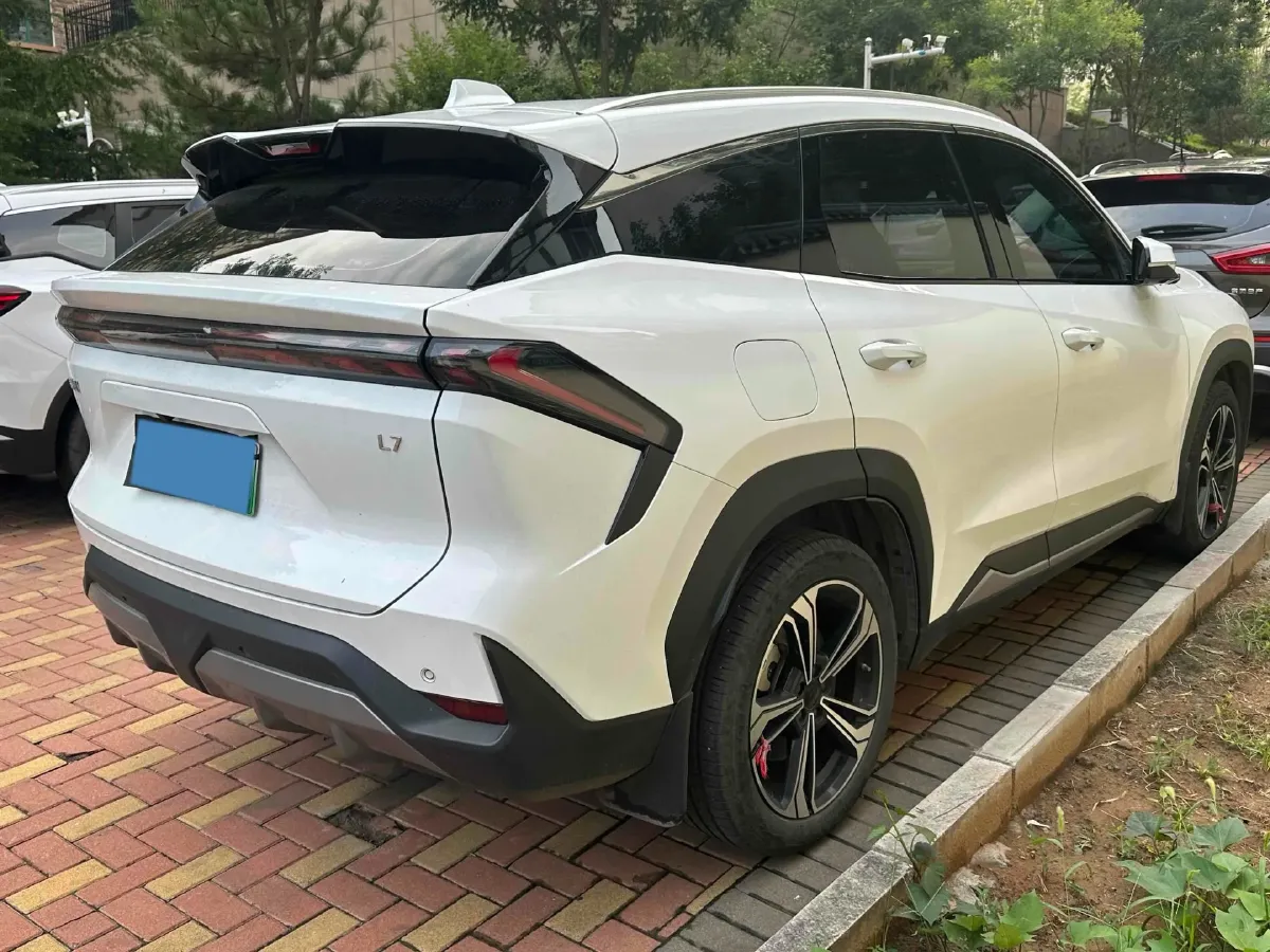 2023 Geely Galaxy L7 1.5T 163HP L4 3DHT PHEV 18.7KWH,autocango,china used car exporter,china ev exporter,chinese used car exporter,chinese used ev exporter