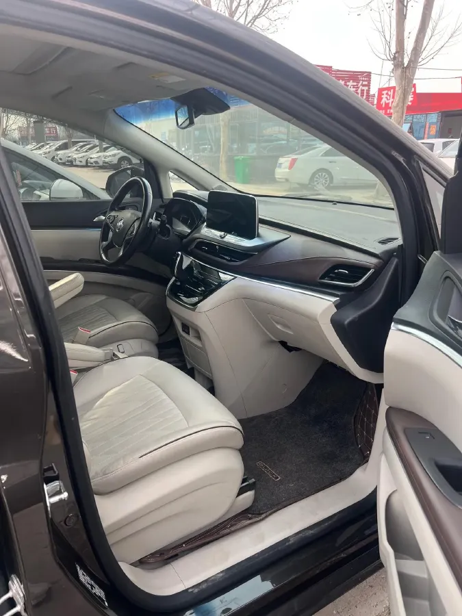 2022 Buick GL8 2.0T 237HP L4 9AT,autocango,china used car exporter,china ev exporter,chinese used car exporter,chinese used ev exporter