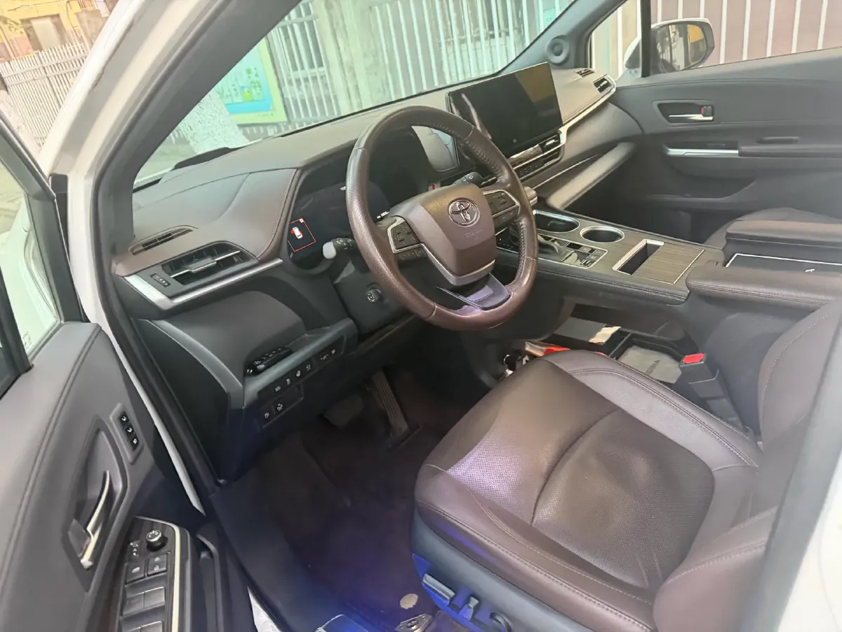2021 Toyota Sienna 2.5L 192HP L4 E-CVT Hybrid,autocango,china used car exporter,china ev exporter,chinese used car exporter,chinese used ev exporter