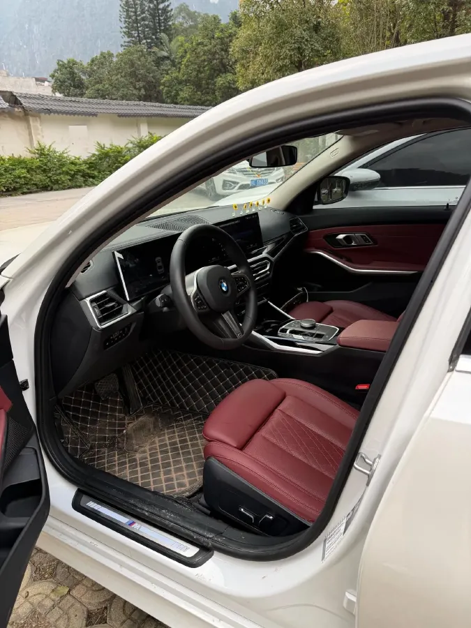 2024 BMW 3 Series 2.0T 156HP L4 8AT,autocango,china used car exporter,china ev exporter,chinese used car exporter,chinese used ev exporter