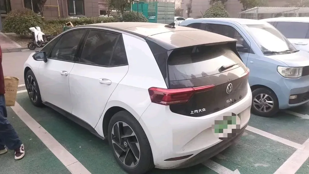 2025 Volkswagen ID.3 BEV 52.8KWH,autocango,china used car exporter,china ev exporter,chinese used car exporter,chinese used ev exporter