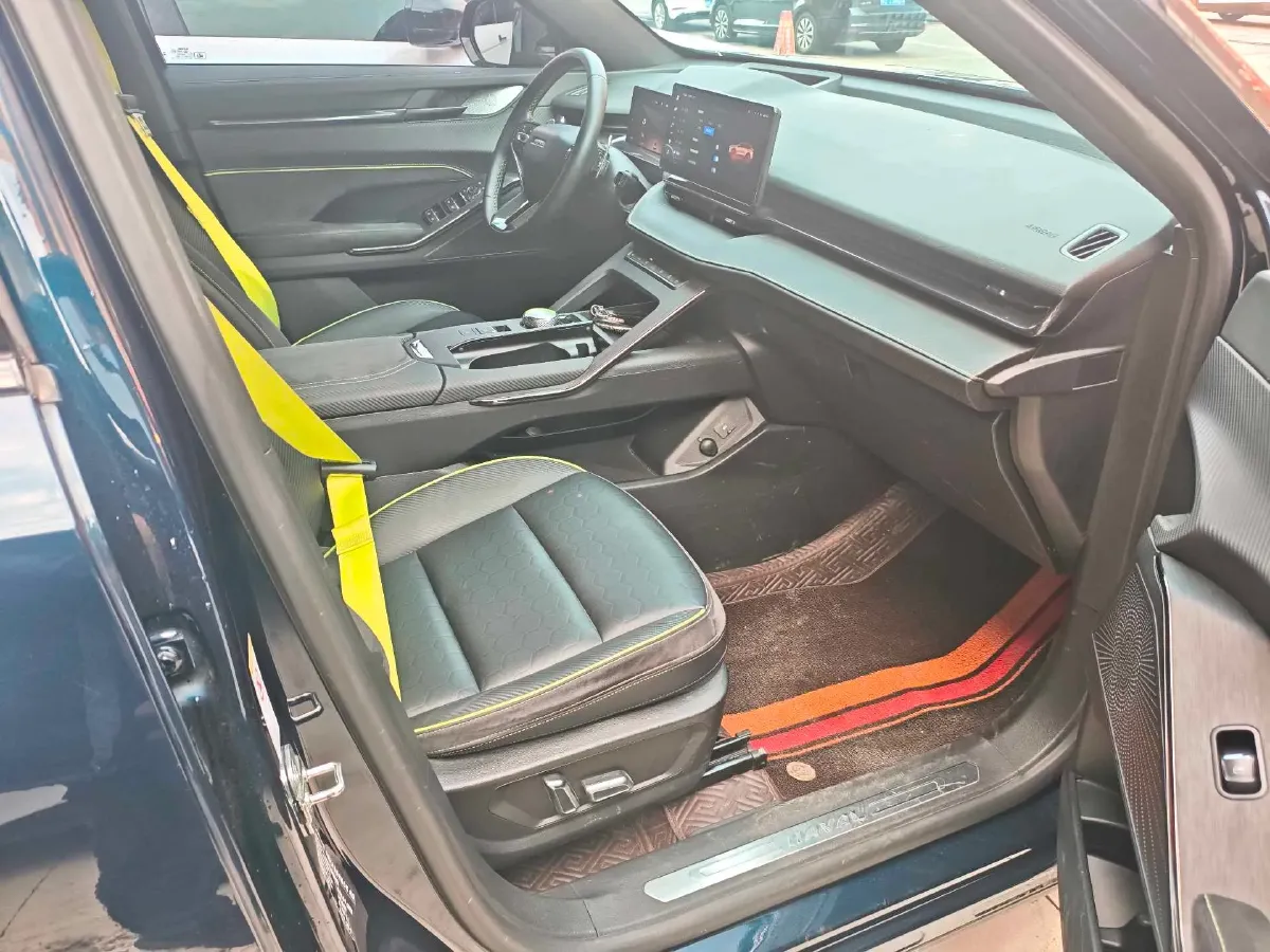 2022 Haval H6S 2.0T 211HP L4 7DCT,autocango,china used car exporter,china ev exporter,chinese used car exporter,chinese used ev exporter