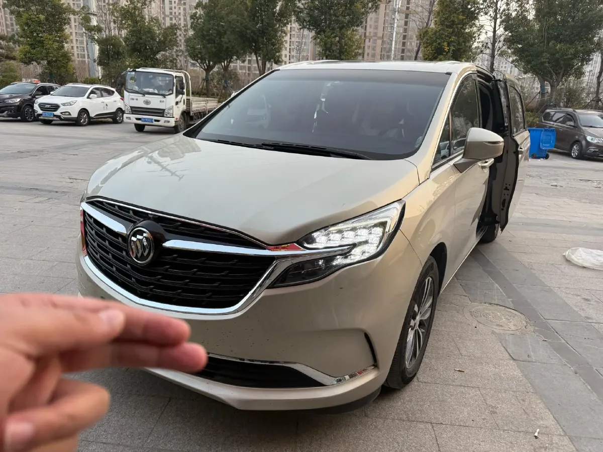 2020 Buick GL8 2.0T 237HP L4 9AT,autocango,china used car exporter,china ev exporter,chinese used car exporter,chinese used ev exporter