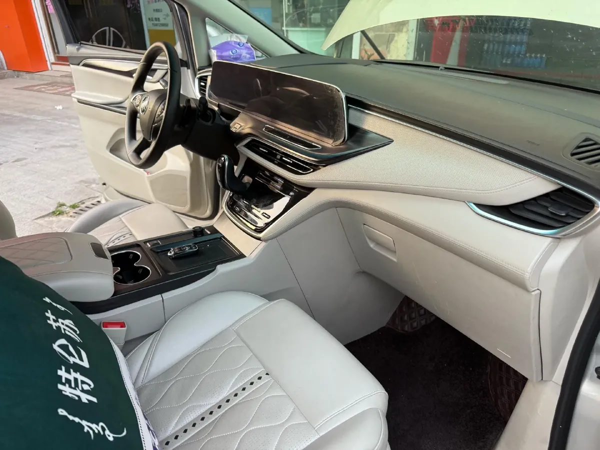 2020 Buick GL8 2.0T 237HP L4 9AT,autocango,china used car exporter,china ev exporter,chinese used car exporter,chinese used ev exporter