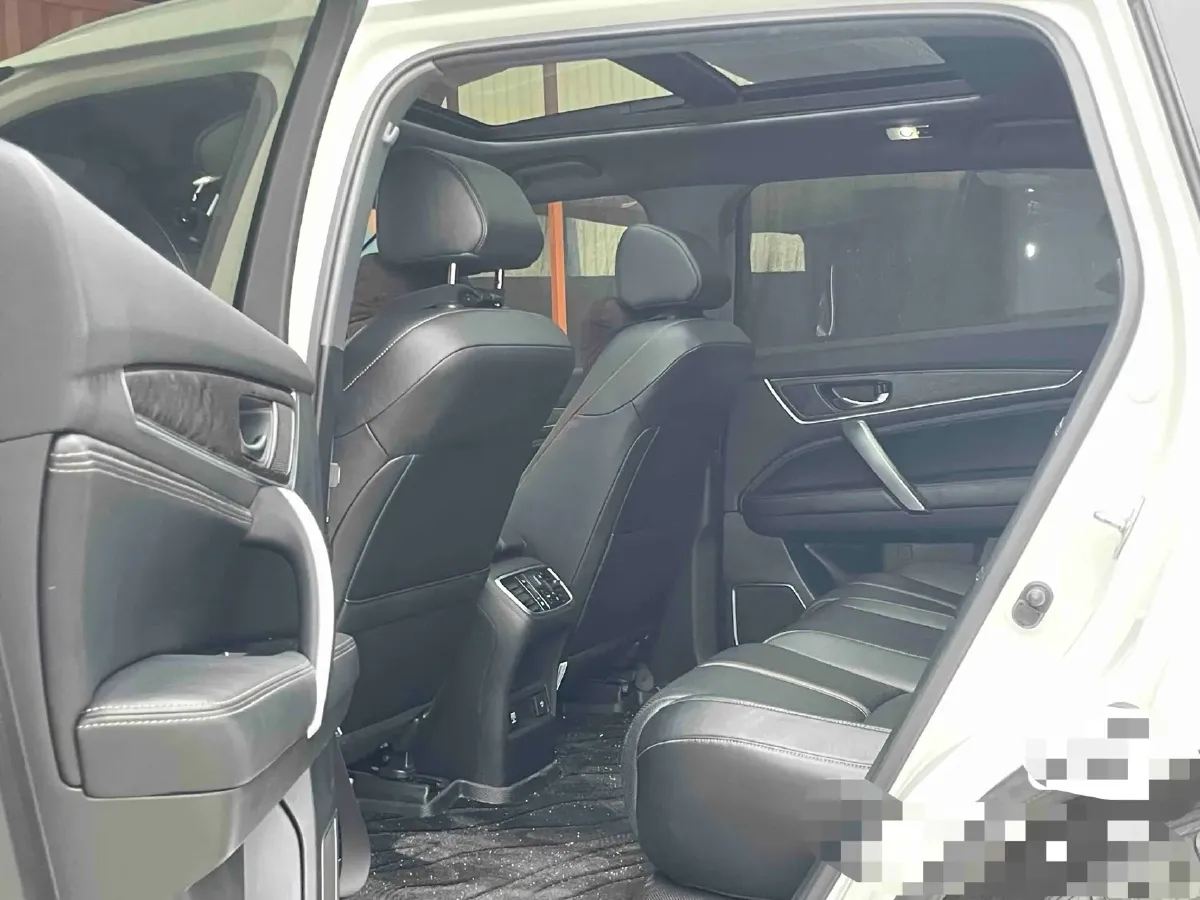 2020 Honda UR-V 2.0T 272HP L4 9AT,autocango,china used car exporter,china ev exporter,chinese used car exporter,chinese used ev exporter