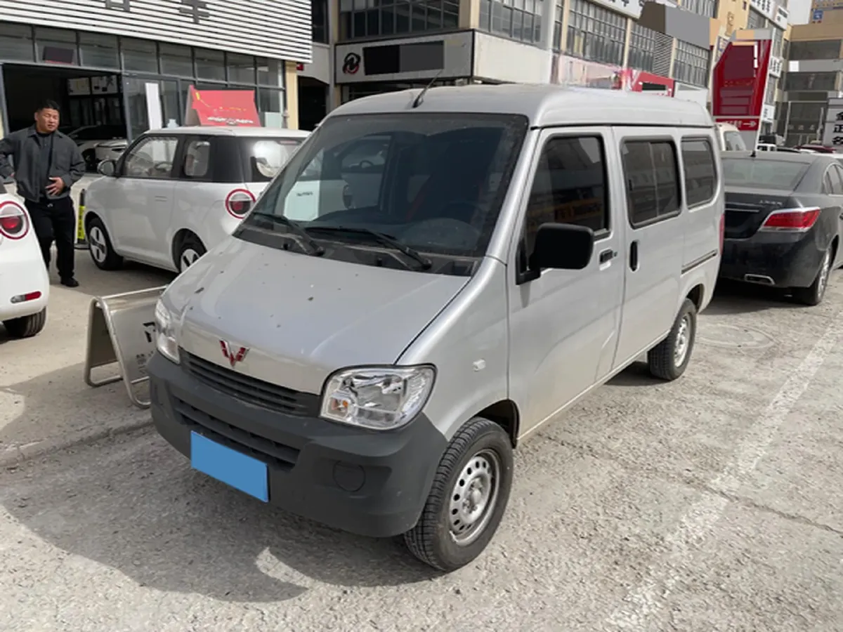 2023 WuLing ZhiGuang 1.5L 102HP L4 5MT,autocango,china used car exporter,china ev exporter,chinese used car exporter,chinese used ev exporter
