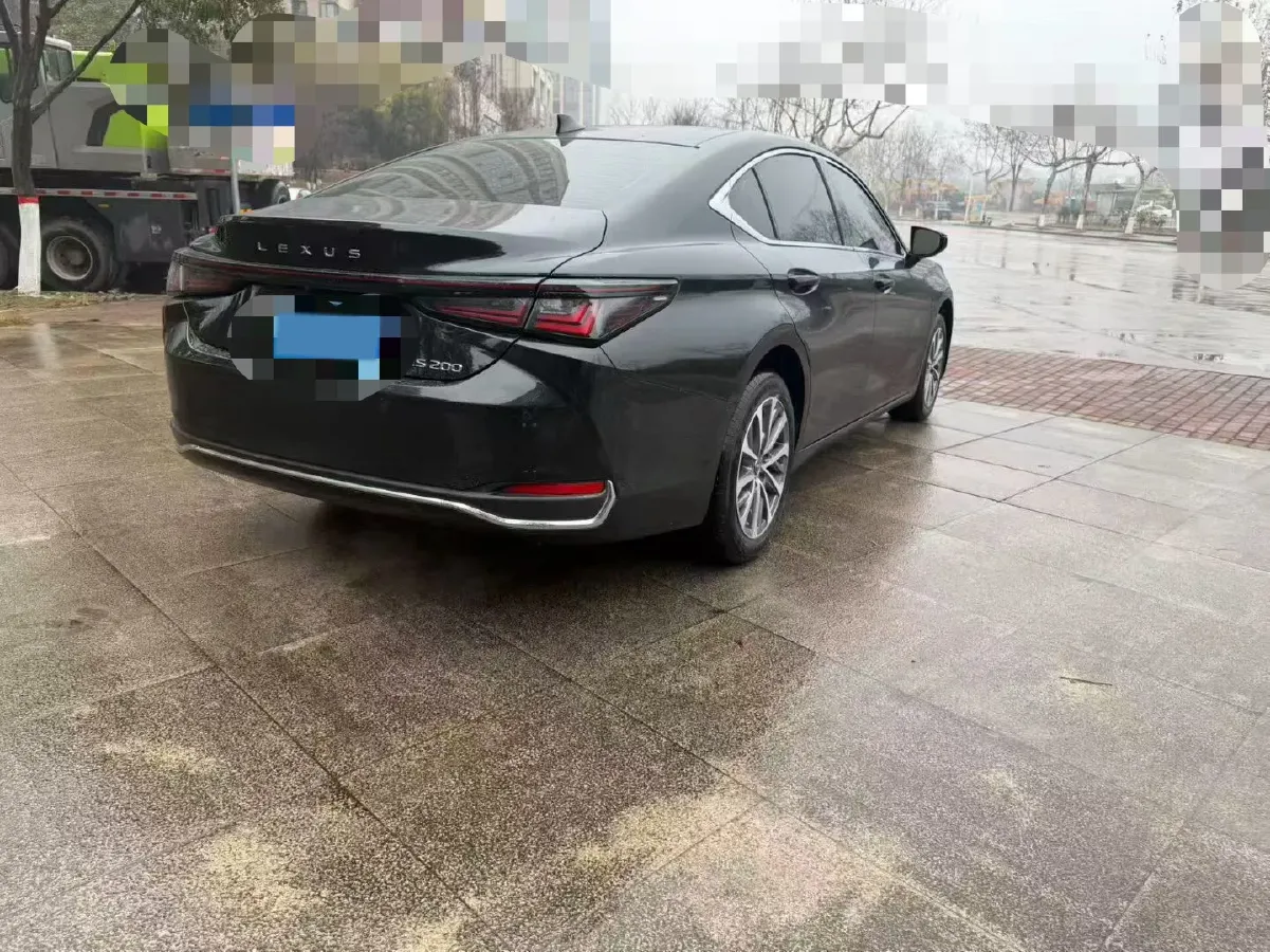 2025 Lexus ES 2.0L 173HP L4 CVT,autocango,china used car exporter,china ev exporter,chinese used car exporter,chinese used ev exporter