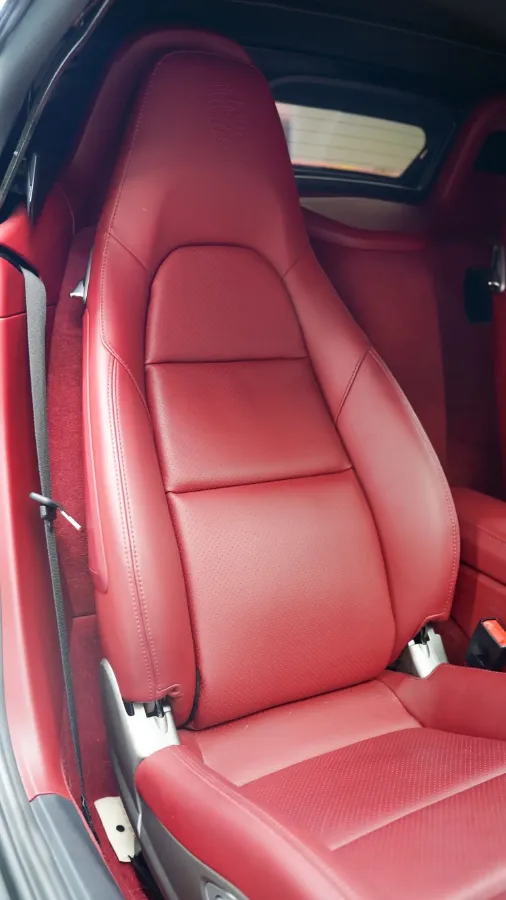 2022 Porsche 718 2.0T 300HP H4 7DCT,autocango,china used car exporter,china ev exporter,chinese used car exporter,chinese used ev exporter