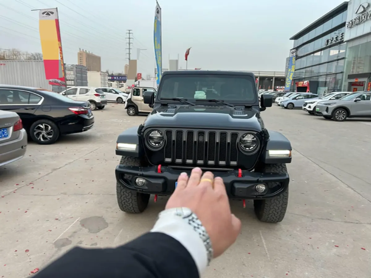 2019 Jeep Wrangler 2.0T 266HP L4 8AT,autocango,china used car exporter,china ev exporter,chinese used car exporter,chinese used ev exporter