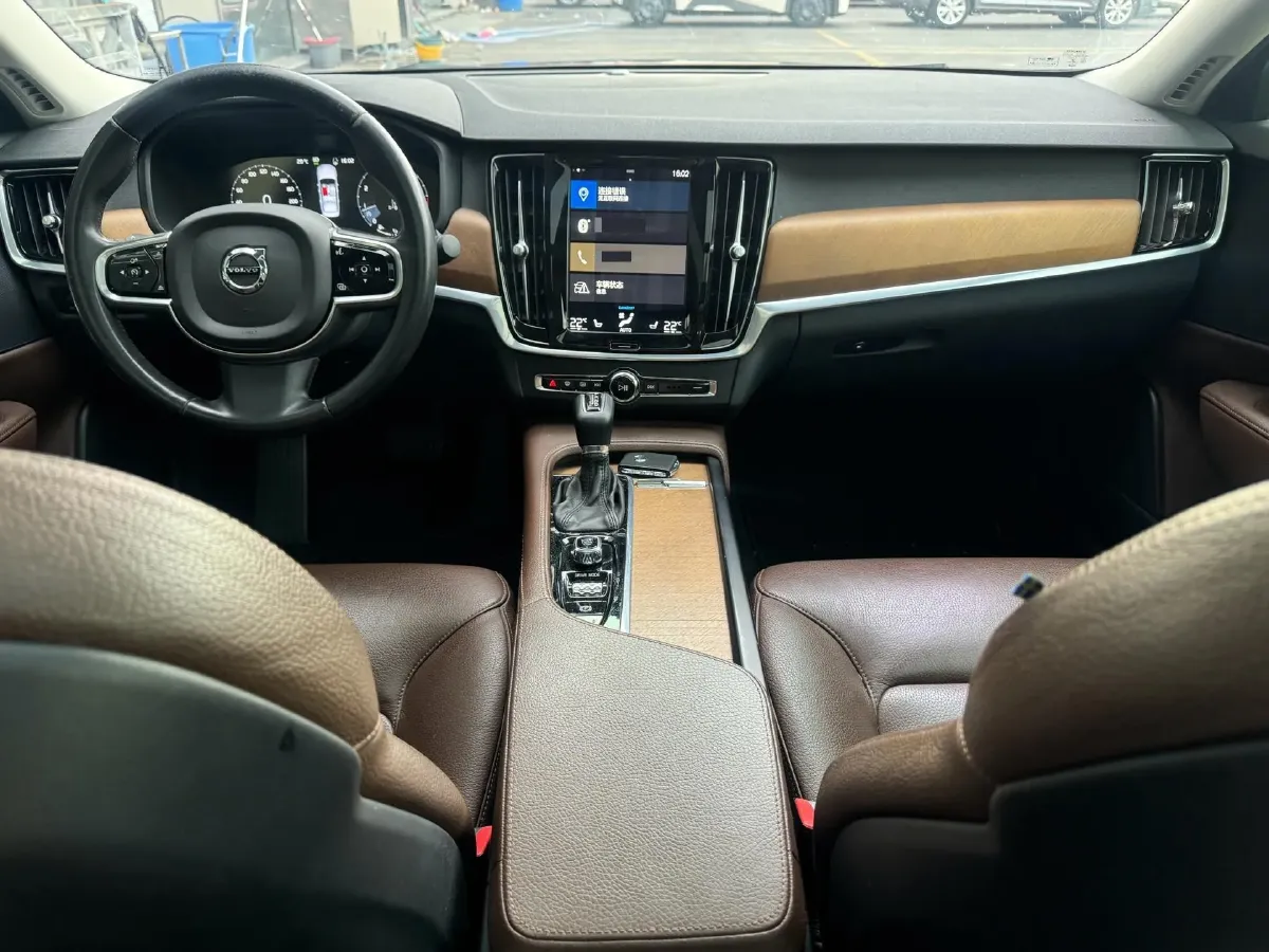 2020 Volvo S90 2.0T 254HP L4 8AT,autocango,china used car exporter,china ev exporter,chinese used car exporter,chinese used ev exporter