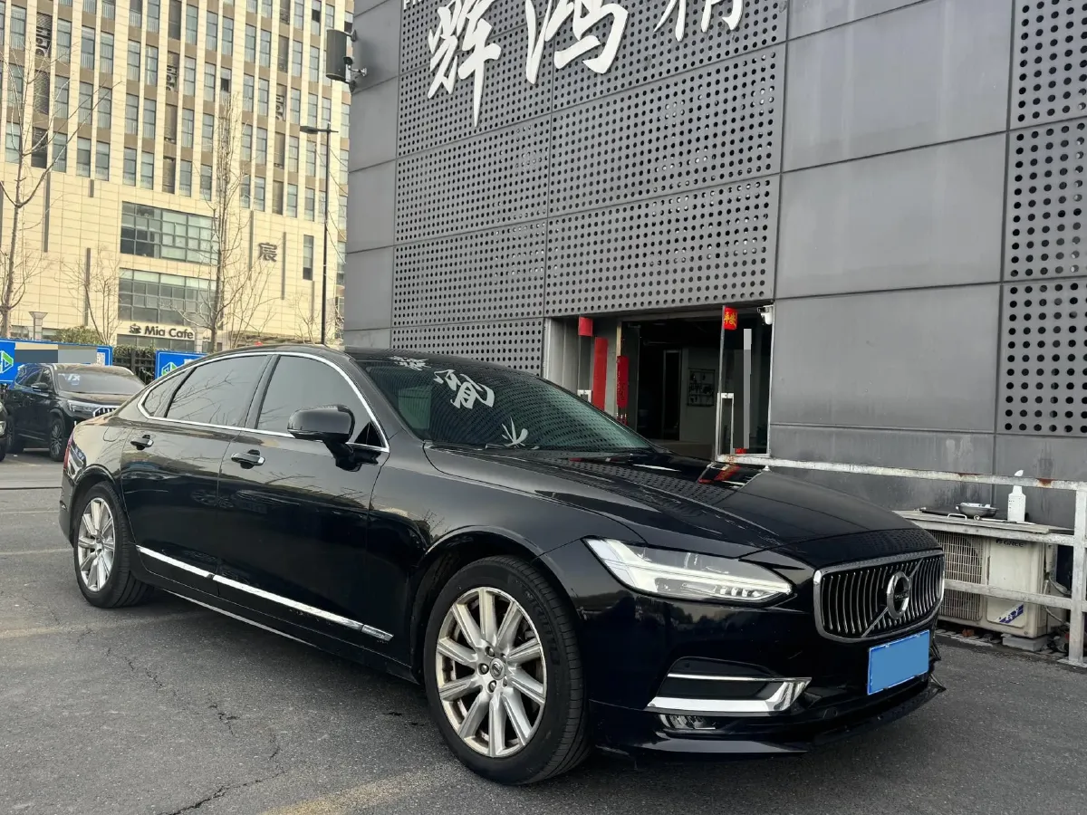 2020 Volvo S90 2.0T 254HP L4 8AT,autocango,china used car exporter,china ev exporter,chinese used car exporter,chinese used ev exporter