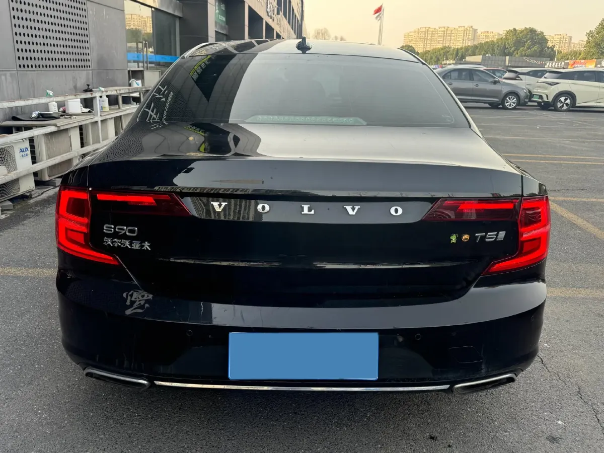 2020 Volvo S90 2.0T 254HP L4 8AT,autocango,china used car exporter,china ev exporter,chinese used car exporter,chinese used ev exporter
