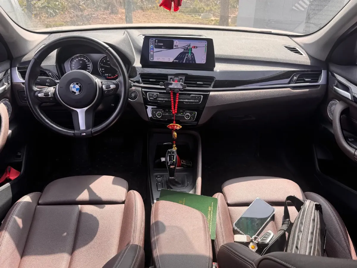 2022 BMW X1 2.0T 192HP L4 7DCT,autocango,china used car exporter,china ev exporter,chinese used car exporter,chinese used ev exporter