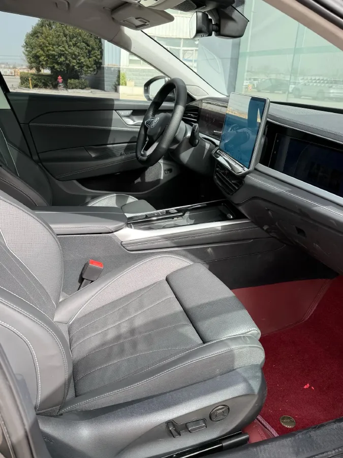 2025 Volkswagen Passat 2.0T 220HP L4 7DCT,autocango,china used car exporter,china ev exporter,chinese used car exporter,chinese used ev exporter