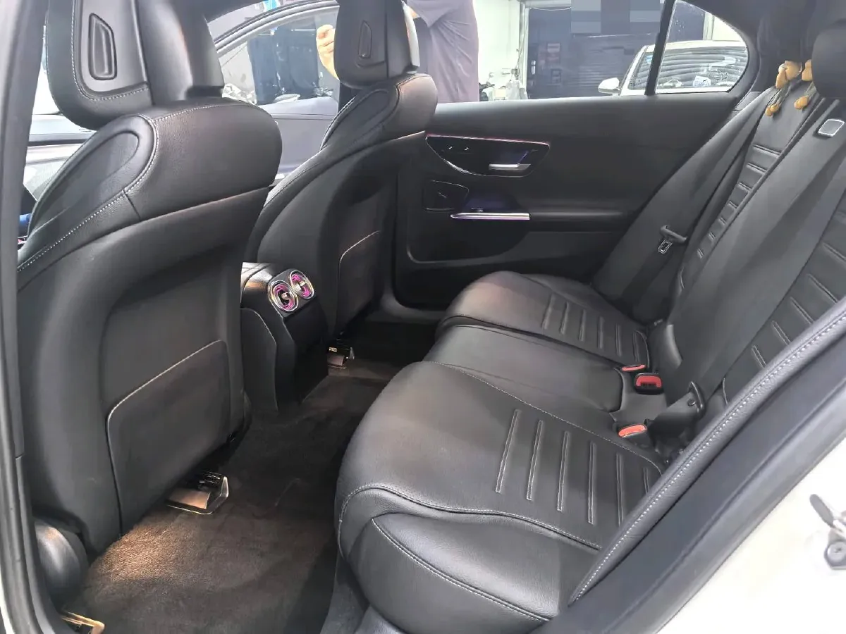 2025 Mercedes-Benz C Class 1.5T 204HP L4 9AT,autocango,china used car exporter,china ev exporter,chinese used car exporter,chinese used ev exporter