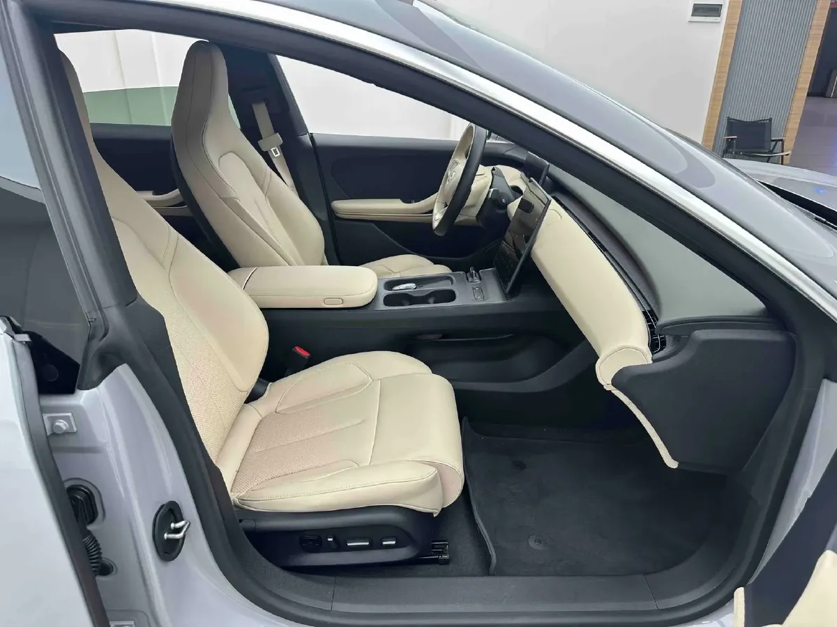 2024 NIO ET5T BEV 75KWH,autocango,china used car exporter,china ev exporter,chinese used car exporter,chinese used ev exporter