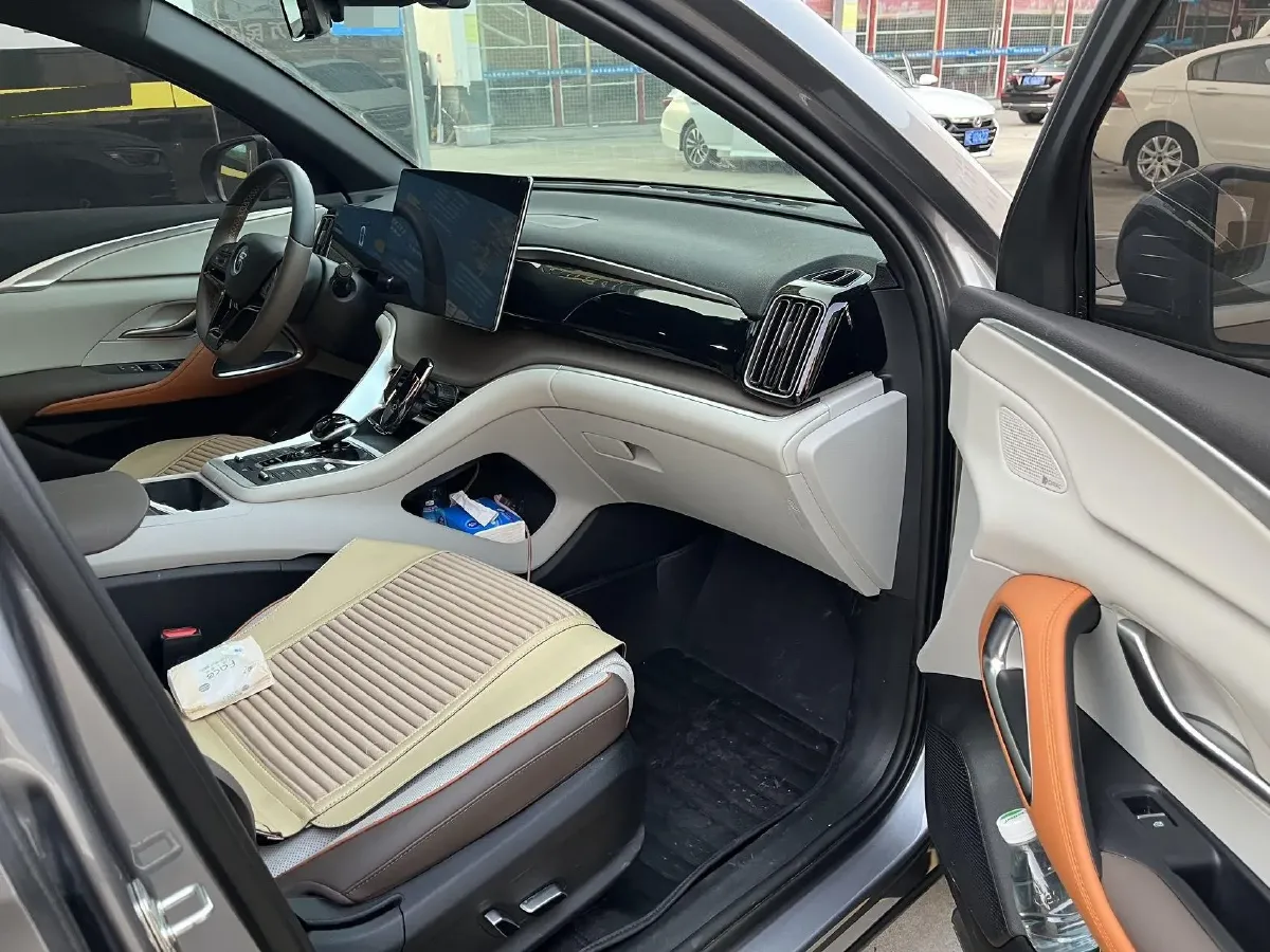 2022 Geely JiaJi 1.5T 177HP L3 7DCT PHEV 15.5KWH,autocango,china used car exporter,china ev exporter,chinese used car exporter,chinese used ev exporter