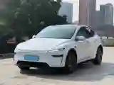 2026 Tesla Model Y BEV