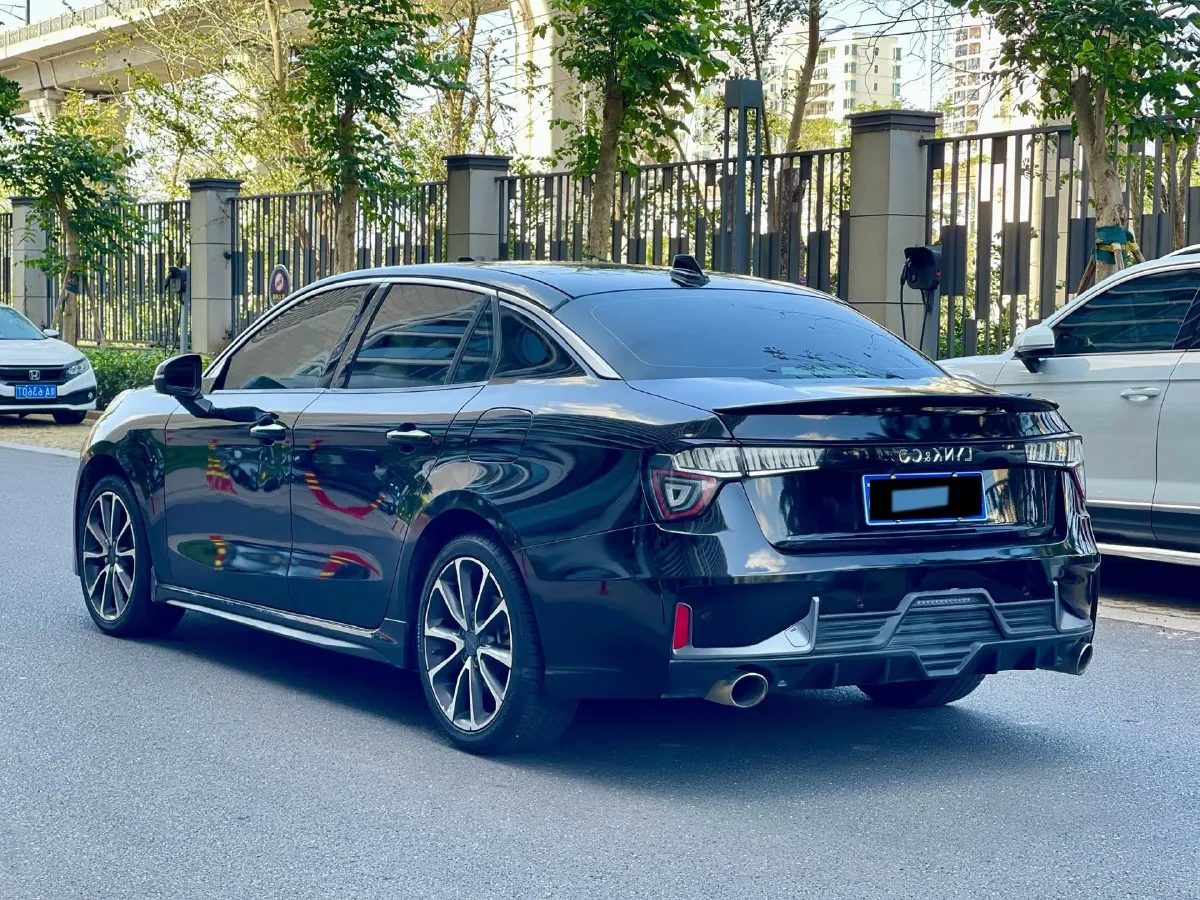 2019 Qoros 5 1.6T 197HP L4 7DCT,autocango,china used car exporter,china ev exporter,chinese used car exporter,chinese used ev exporter