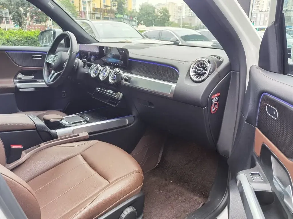 2022 Mercedes-Benz GLB Class 2.0T 190HP L4 8DCT,autocango,china used car exporter,china ev exporter,chinese used car exporter,chinese used ev exporter