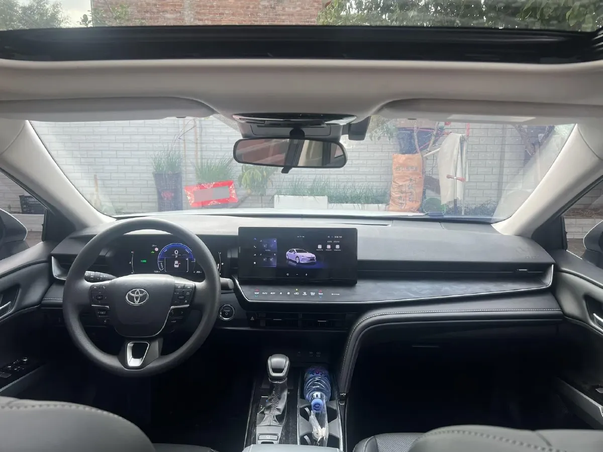 2024 Toyota Camry 2.0L 152HP L4 E-CVT Hybrid,autocango,china used car exporter,china ev exporter,chinese used car exporter,chinese used ev exporter