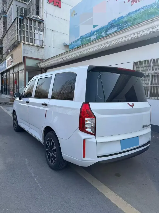 2020 WuLing HongGuang Plus 1.5L 99HP L4 6MT,autocango,china used car exporter,china ev exporter,chinese used car exporter,chinese used ev exporter