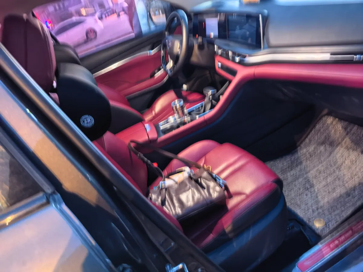 2020 ChangAn CS75 Plus 1.5T 178HP L4 6AT,autocango,china used car exporter,china ev exporter,chinese used car exporter,chinese used ev exporter