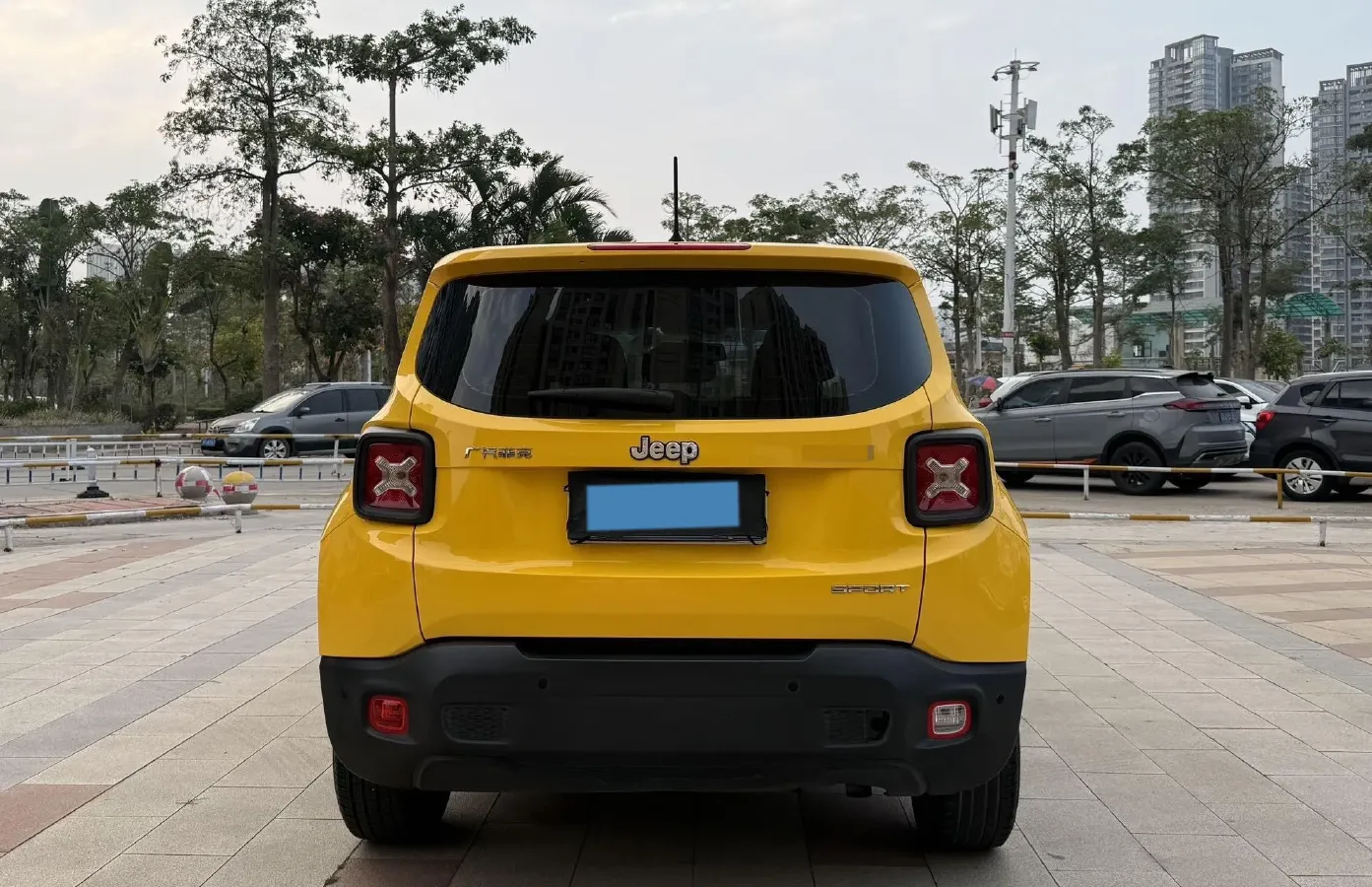 2017 Jeep Renegade 1.4T 150HP L4 7DCT,autocango,china used car exporter,china ev exporter,chinese used car exporter,chinese used ev exporter
