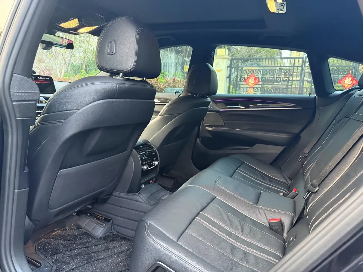 2021 BMW 6 Series GT 2.0T 258HP L4 8AT,autocango,china used car exporter,china ev exporter,chinese used car exporter,chinese used ev exporter