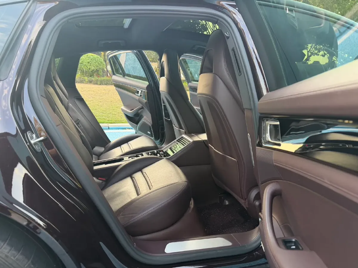 2021 Porsche Panamera 2.9T 330HP V6 8DCT,autocango,china used car exporter,china ev exporter,chinese used car exporter,chinese used ev exporter