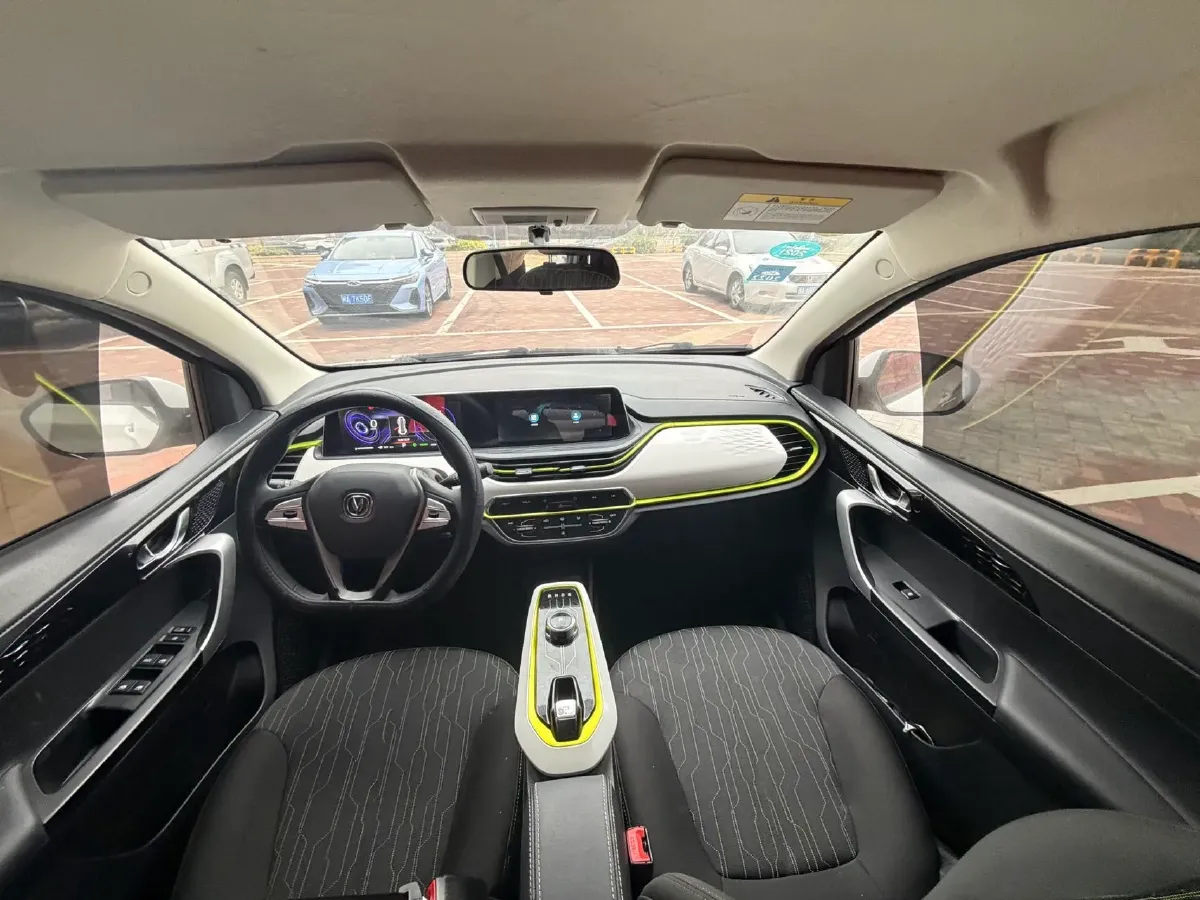 2020 ChangAn BenBen E-Star BEV 32.2KWH,autocango,china used car exporter,china ev exporter,chinese used car exporter,chinese used ev exporter