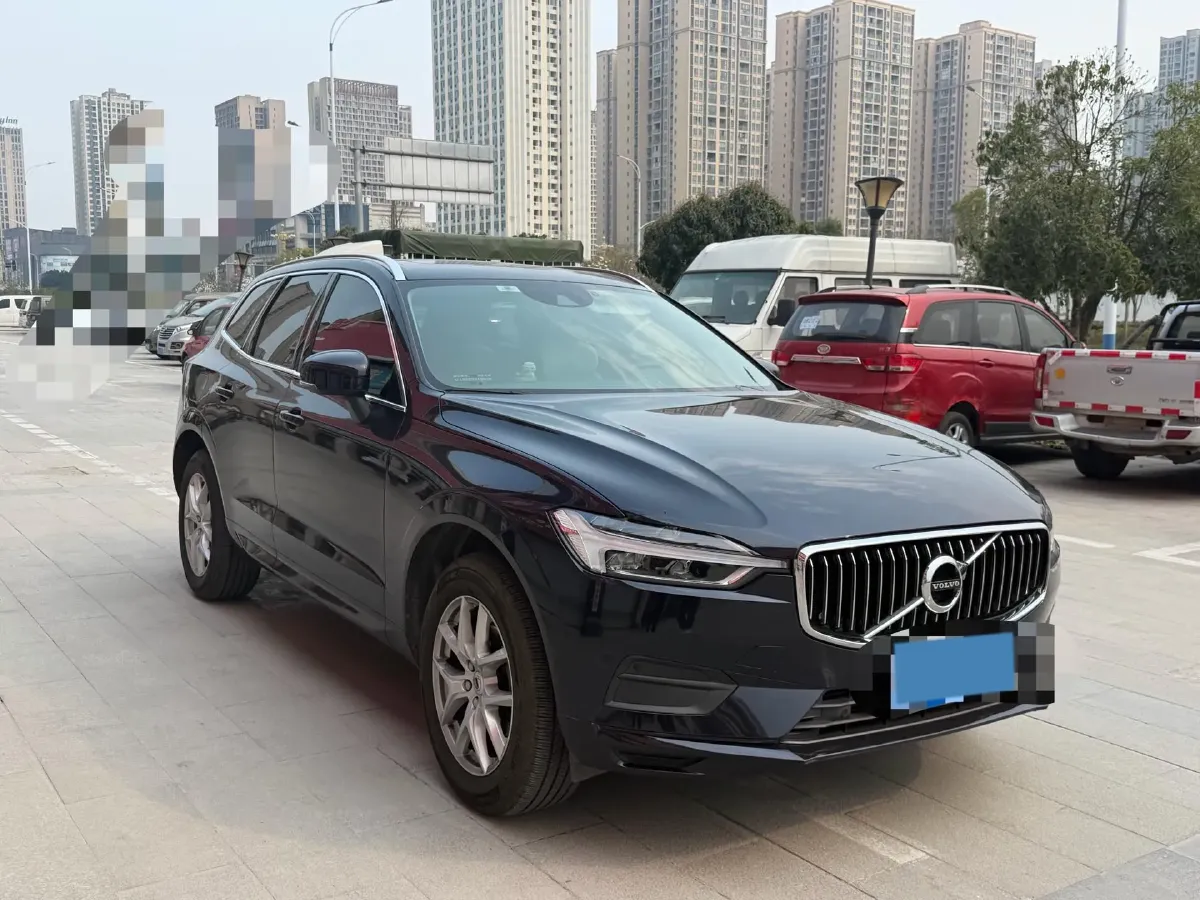 2018 Volvo XC60 2.0T 254HP L4 8AT,autocango,china used car exporter,china ev exporter,chinese used car exporter,chinese used ev exporter