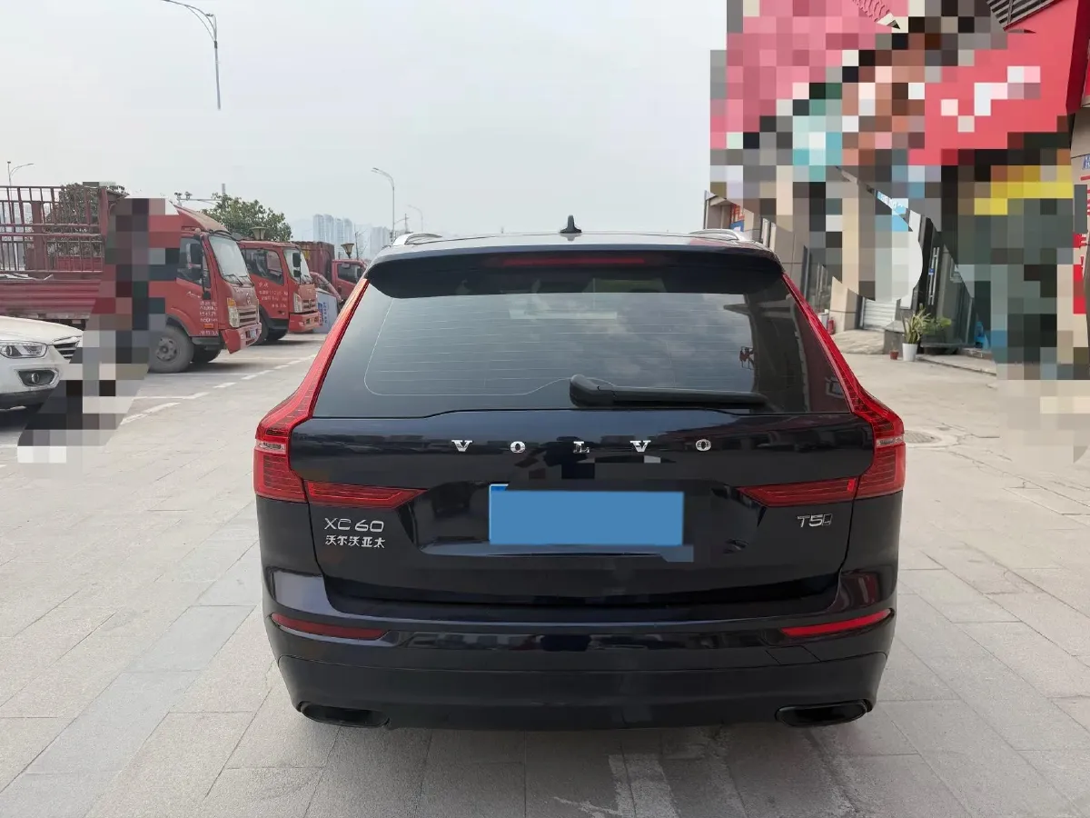 2018 Volvo XC60 2.0T 254HP L4 8AT,autocango,china used car exporter,china ev exporter,chinese used car exporter,chinese used ev exporter