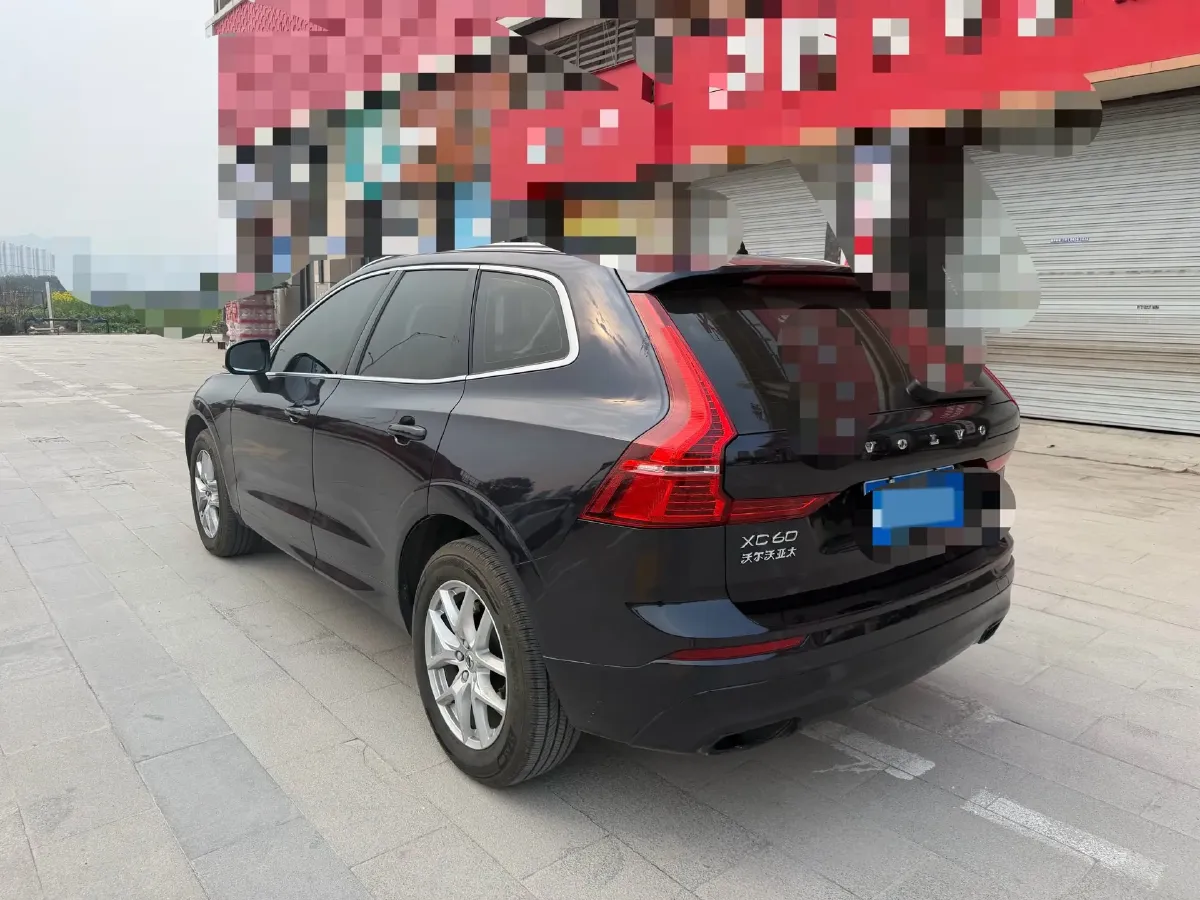 2018 Volvo XC60 2.0T 254HP L4 8AT,autocango,china used car exporter,china ev exporter,chinese used car exporter,chinese used ev exporter