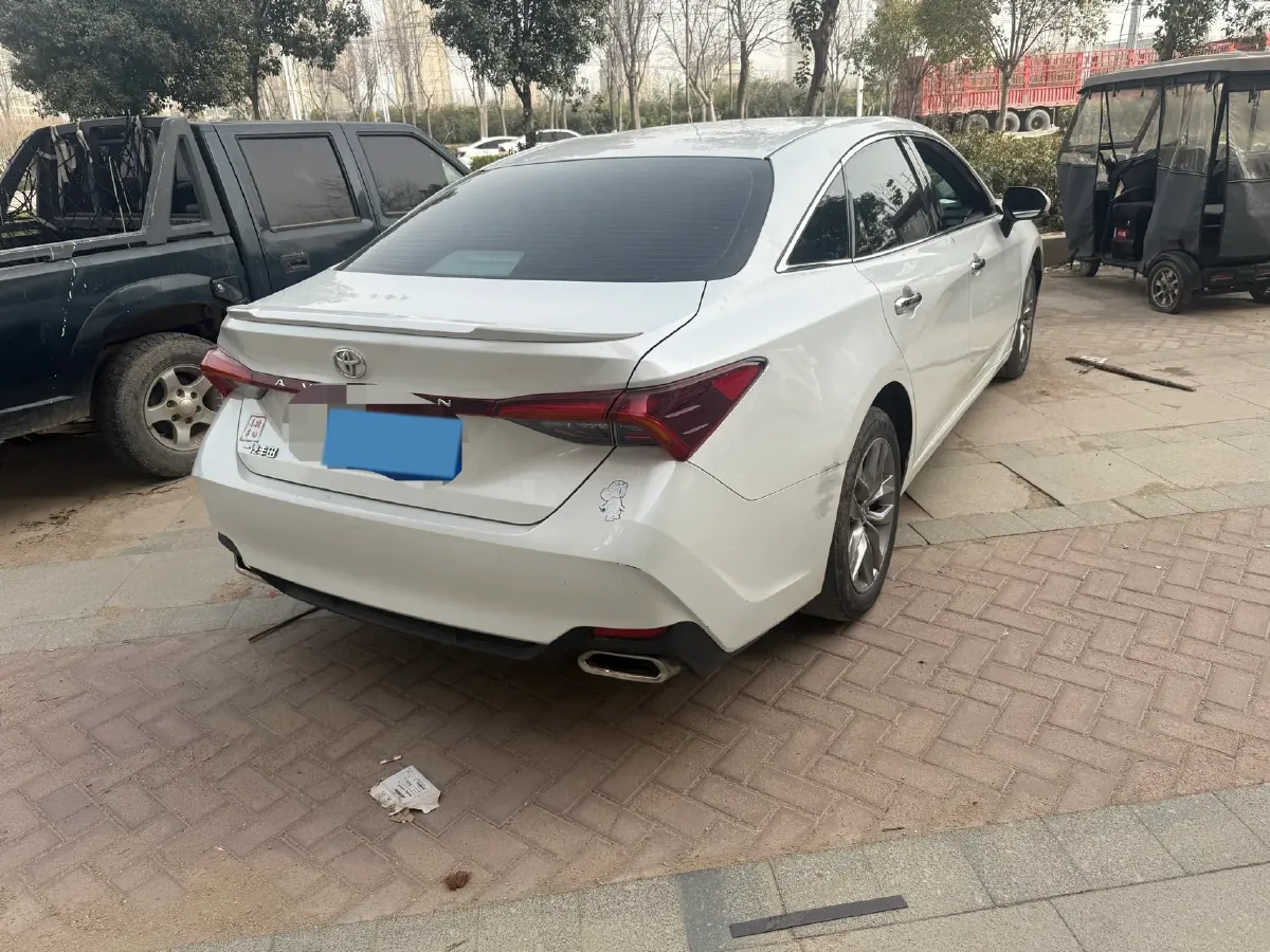 2021 Toyota Avalon 2.5L 209HP L4 8AT,autocango,china used car exporter,china ev exporter,chinese used car exporter,chinese used ev exporter