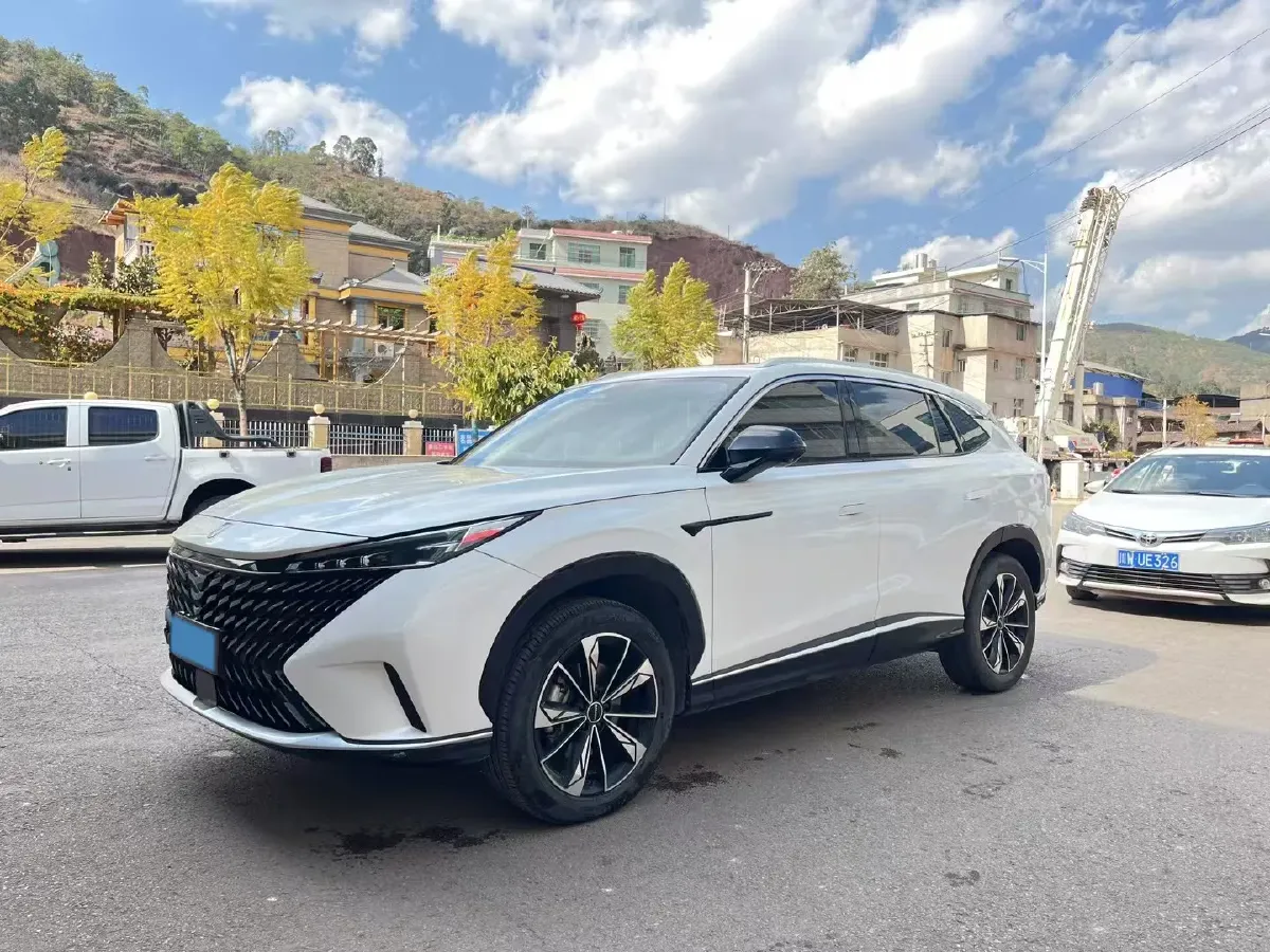 2023 Roewe RX5 1.5T 188HP L4 7DCT,autocango,china used car exporter,china ev exporter,chinese used car exporter,chinese used ev exporter
