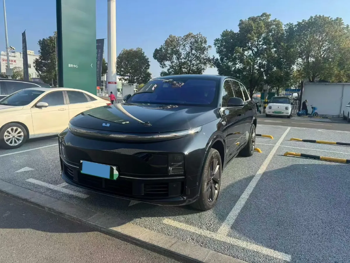 2024 Li L7 Range Extended 154HP REEV 42.8KWH,autocango,china used car exporter,china ev exporter,chinese used car exporter,chinese used ev exporter